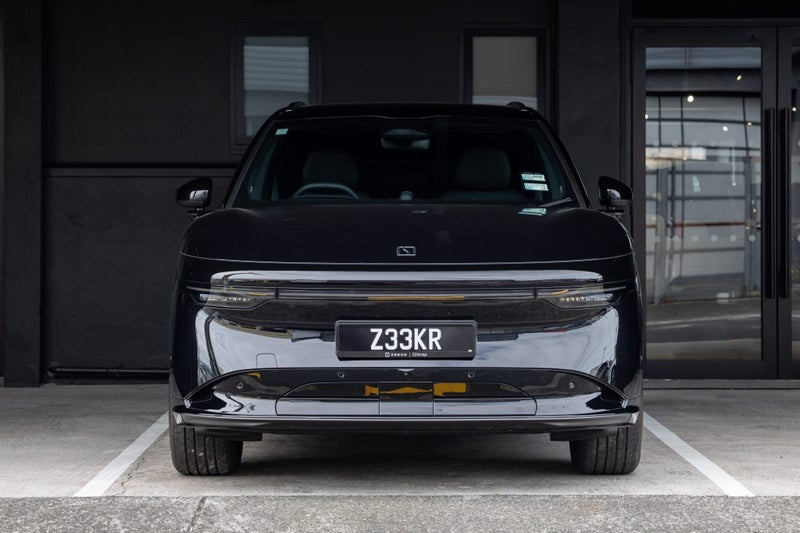 2025 Zeekr 7X LR RWD image 4