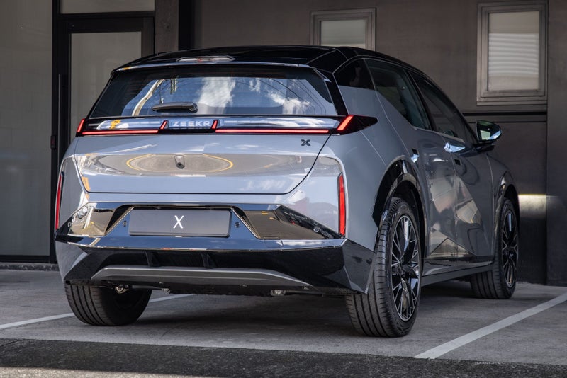 2025 Zeekr X AWD image 3