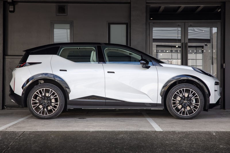 2025 Zeekr X AWD image 2