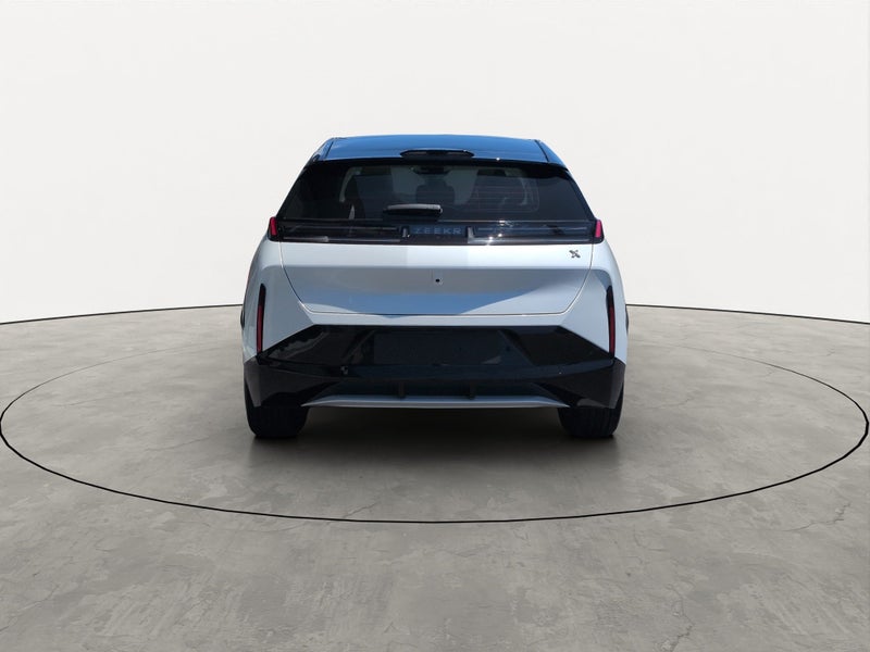 2025 Zeekr X RWD image 5