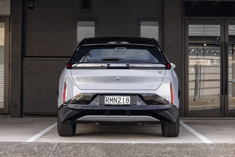 2025 Zeekr X RWD image 5