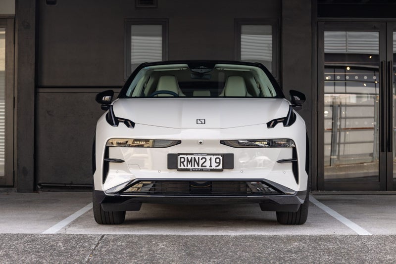 2025 Zeekr X RWD image 4