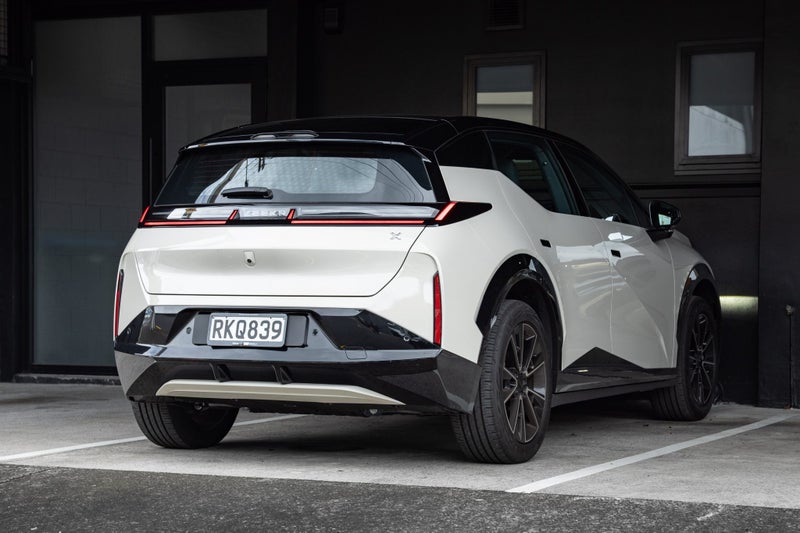 2025 Zeekr X RWD image 3