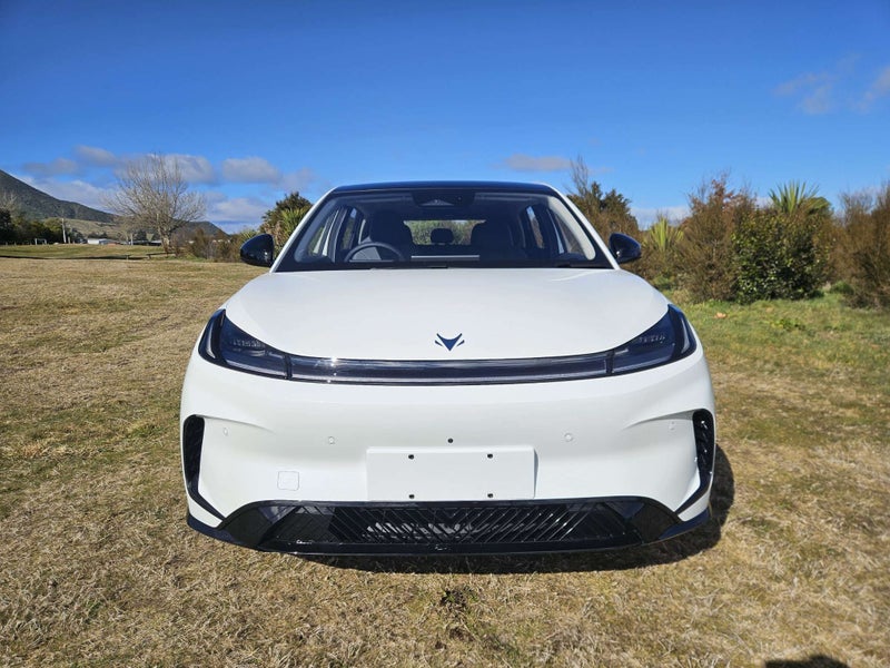 2026 Arcfox T1 Premium image 2
