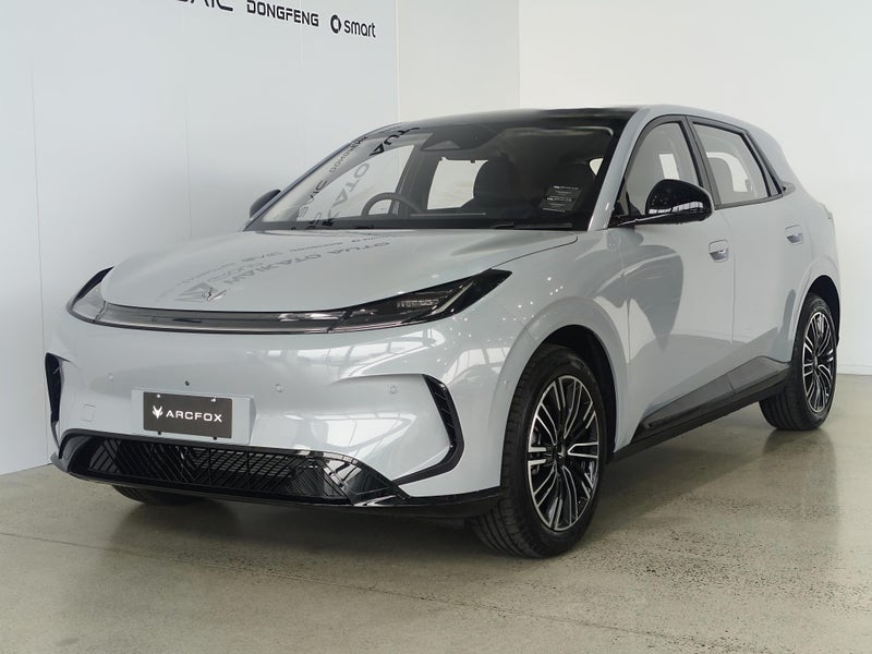 2026 Arcfox T1 Premium image 2