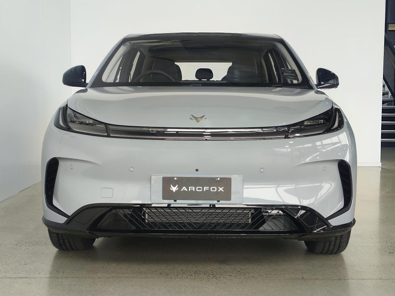 2026 Arcfox T1 Premium image 3