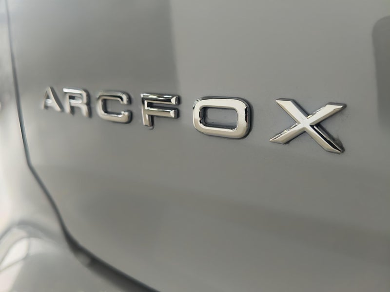 2026 Arcfox T1 Premium image 5