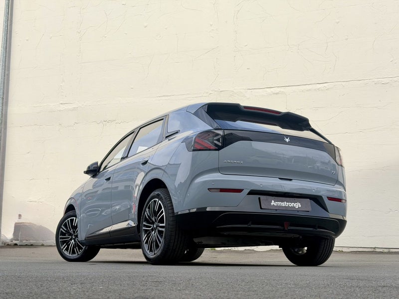 2026 Arcfox T1 Premium image 3