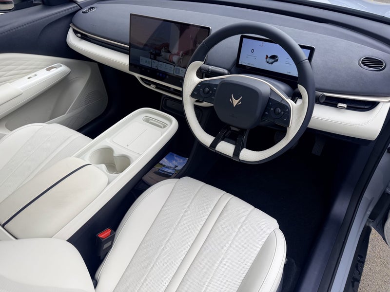 2026 Arcfox T1 Premium image 2