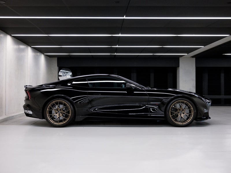 2026 Aston Martin Vanquish Coupe image 4