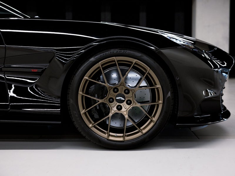 2026 Aston Martin Vanquish Coupe image 5