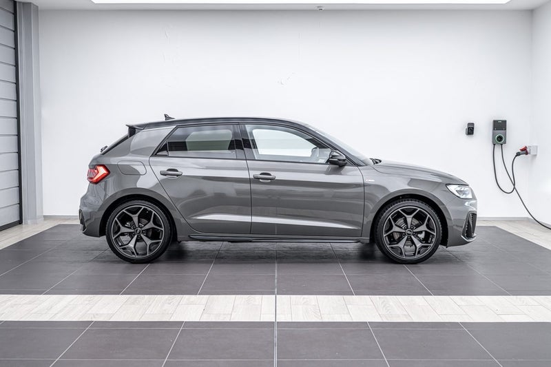 2026 Audi A1 35 TFSI S LINE image 2