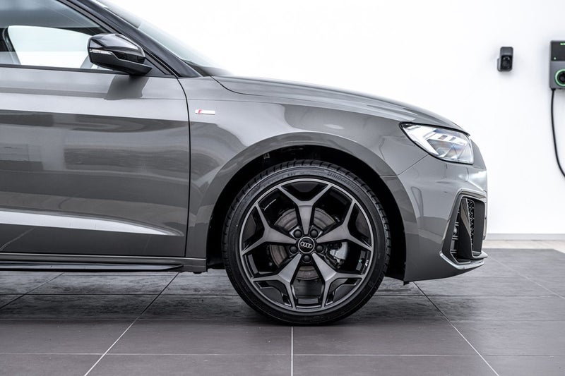2026 Audi A1 35 TFSI S LINE image 3