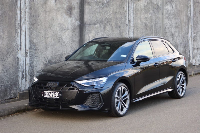 2026 Audi A3 Sportback 35 TFSI S tronic 110 kW image 4