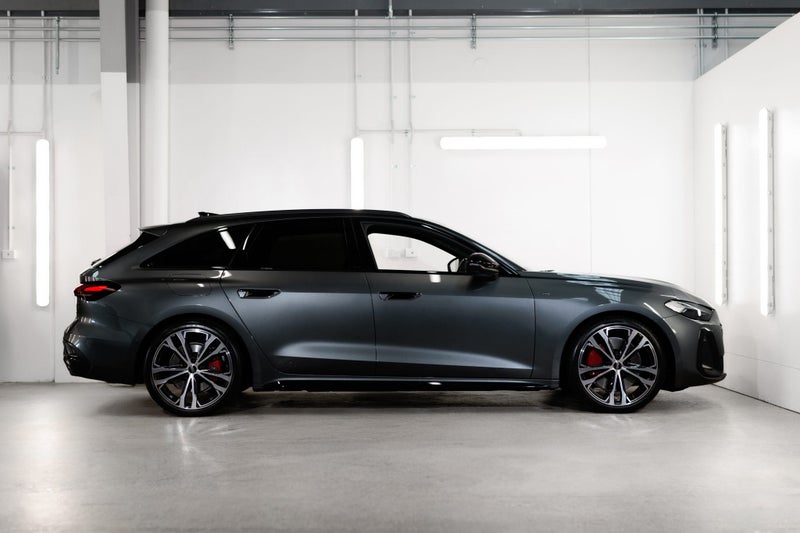 2026 Audi A5 e-Hybrid Avant S line image 4