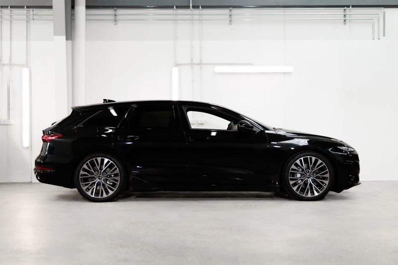 2026 Audi A6 Avant e-tron S line image 3