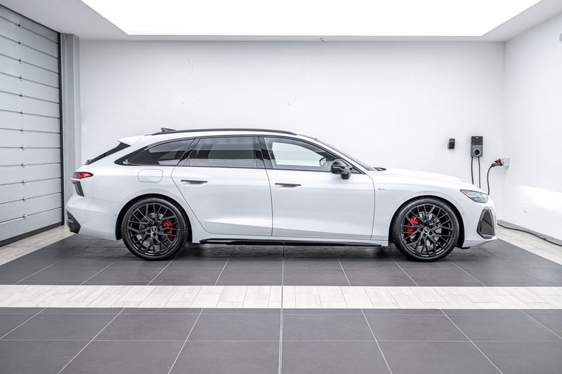 2026 Audi A6 Avant TFSI 270kW image 2