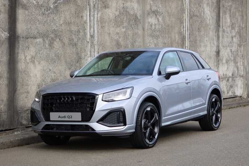 2026 Audi Q2 35 TFSI Dynamic Black Limited Edition image 4