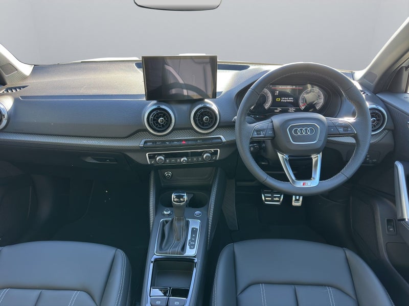 2026 Audi Q2 40 TFSI quattro S line image 4