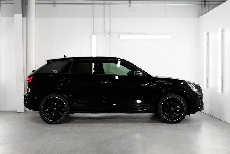 2026 Audi Q2 40 TFSI quattro S line image 4