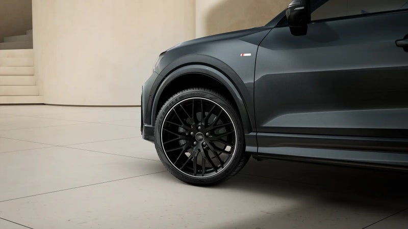 2026 Audi Q2 Dynamic Black Edition 140kW quattro image 3