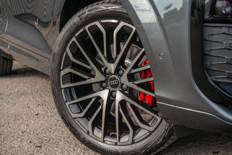2026 Audi Q3 2.0TFSI 195kW S line quattro Sport... image 4