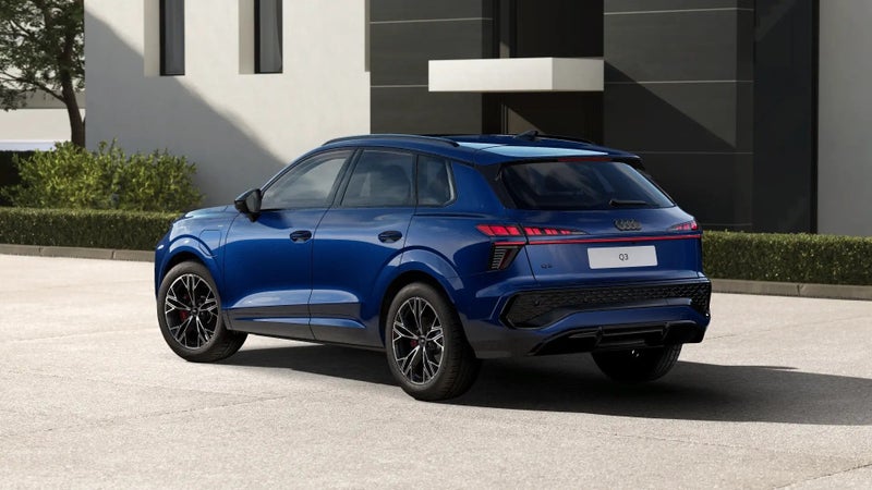 2026 Audi Q3 S-line e-hybrid 200kW image 3