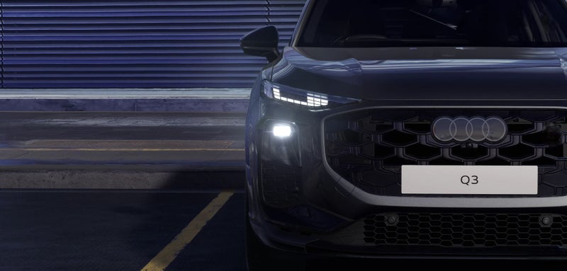 2026 Audi Q3 S-line TFSI 195kW quattro image 2