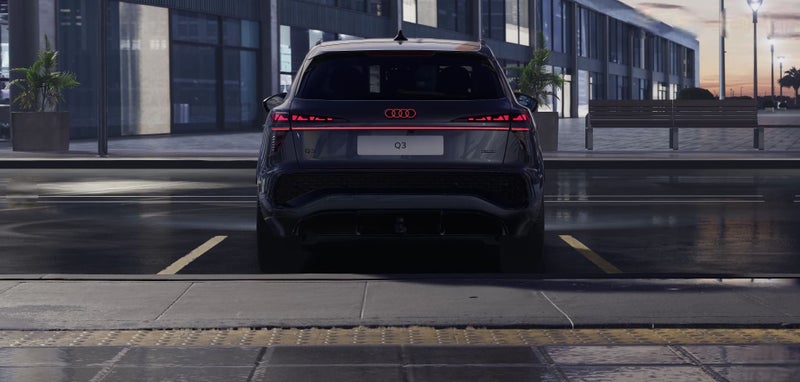 2026 Audi Q3 S-line TFSI 195kW quattro image 3