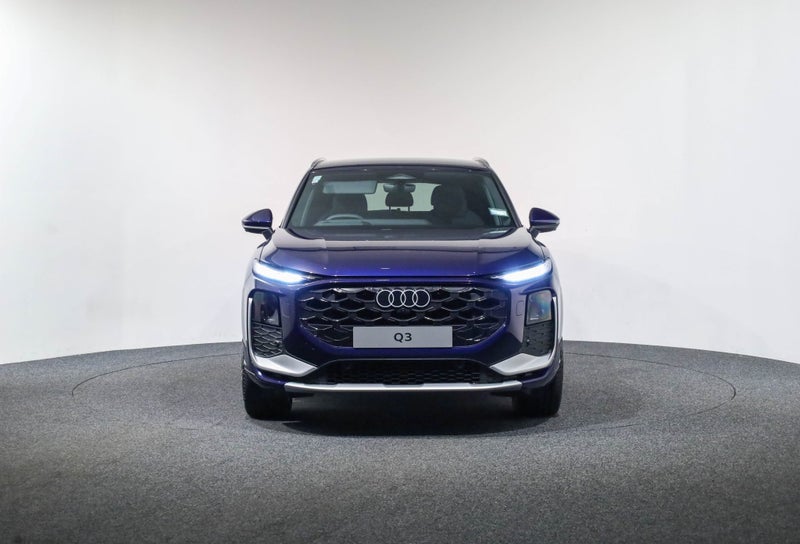 2026 Audi Q3 S-line TFSI MHEV 110kW image 2