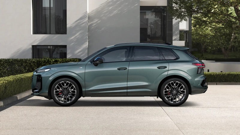2026 Audi Q3 S-line TFSI MHEV 110kW image 2