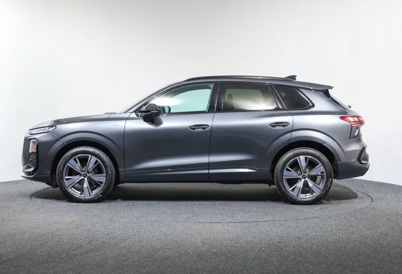 2026 Audi Q3 S-line TFSI MHEV 110kW image 3