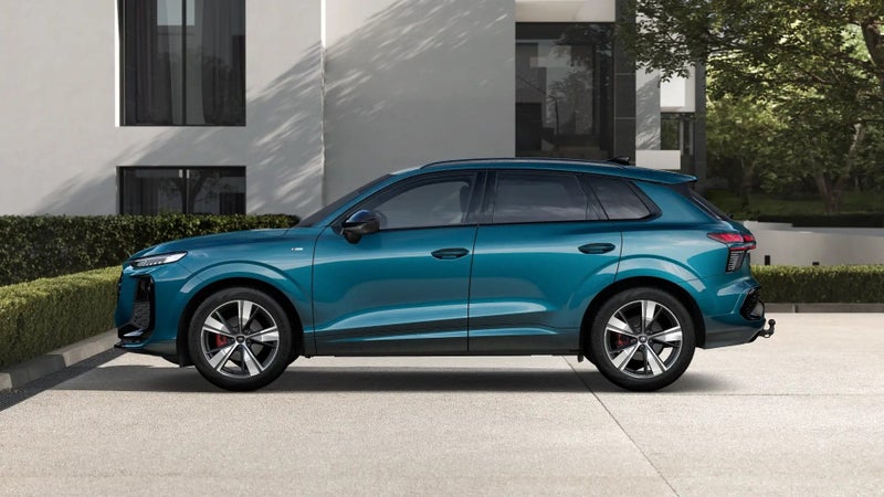 2026 Audi Q3 S-line TFSI MHEV 110kW image 2