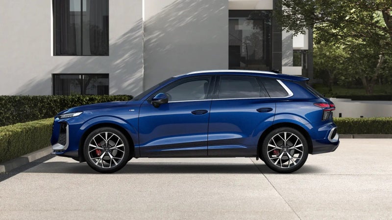 2026 Audi Q3 S-line TFSI MHEV 110kW image 2