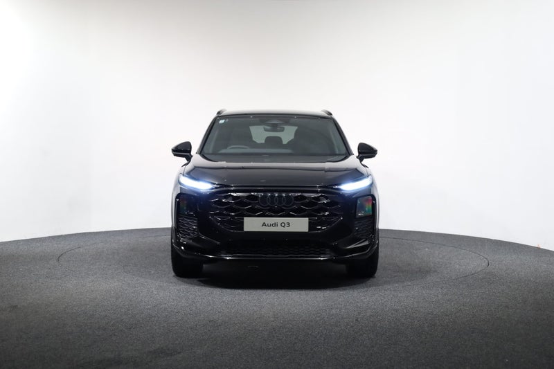 2026 Audi Q3 S-line TFSI MHEV 110kW image 2