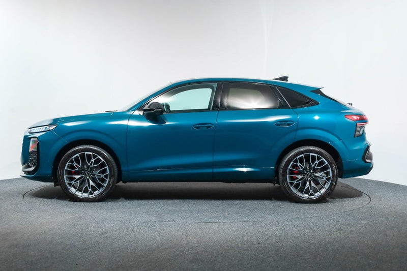 2026 Audi Q3 Sportback S-line TFSI 195kW quattro image 3