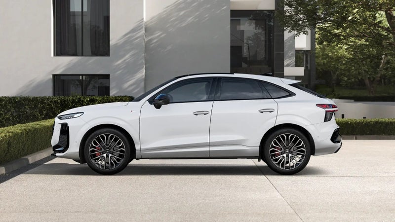 2026 Audi Q3 Sportback S-line TFSI 195kW quattro image 2