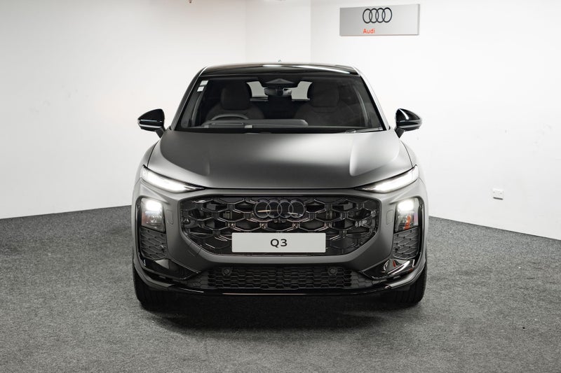 2026 Audi Q3 SPORTBACK TFSI 195kW image 2