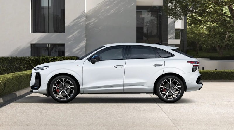 2026 Audi Q3 SPORTBACK TFSI QUATTRO 195 KW image 2