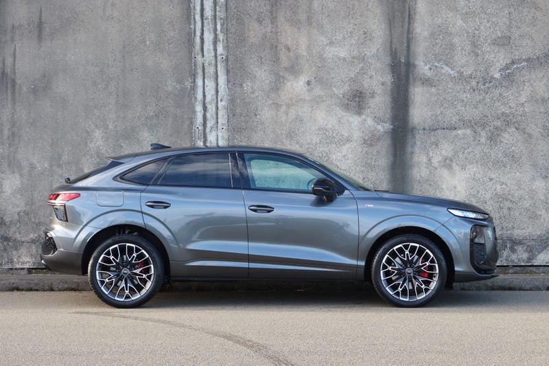 2026 Audi Q3 Sportback TFSI quattro 195 kW image 2