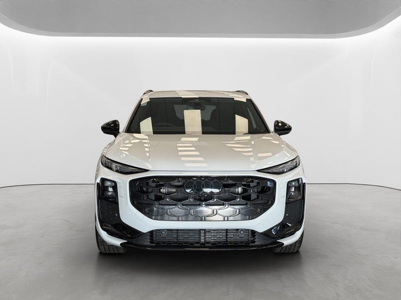 2026 Audi Q3 SUV TFSI quattro 195 kW image 2