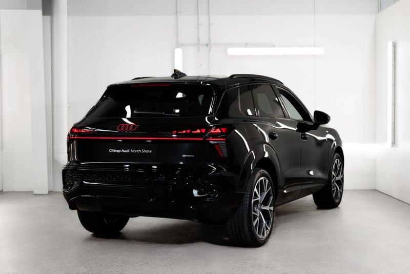 2026 Audi Q3 SUV TFSI quattro 195 kW image 2