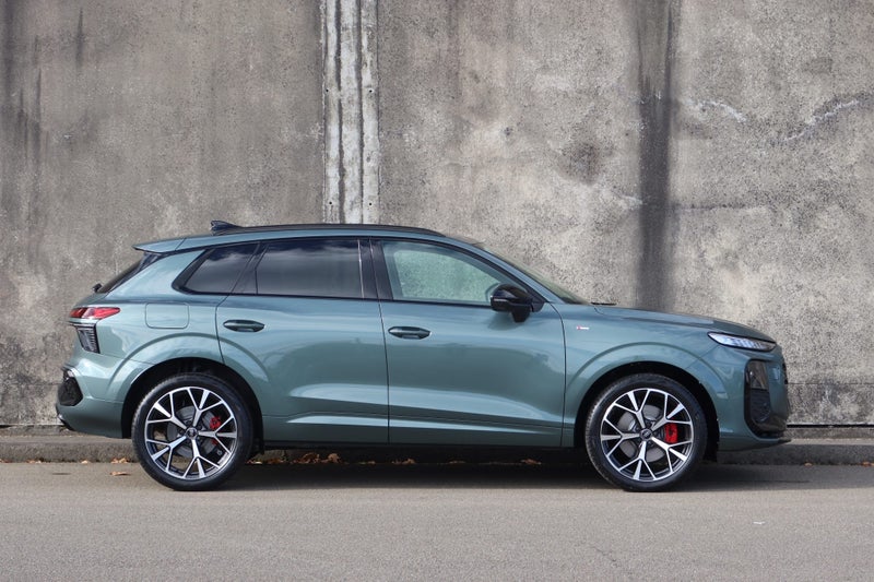 2026 Audi Q3 SUV TFSI quattro 195 kW image 2