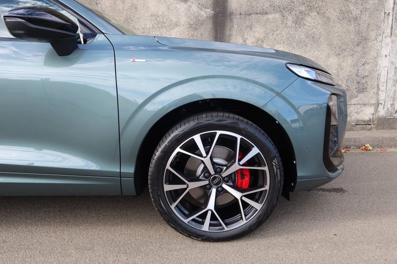 2026 Audi Q3 SUV TFSI quattro 195 kW image 4