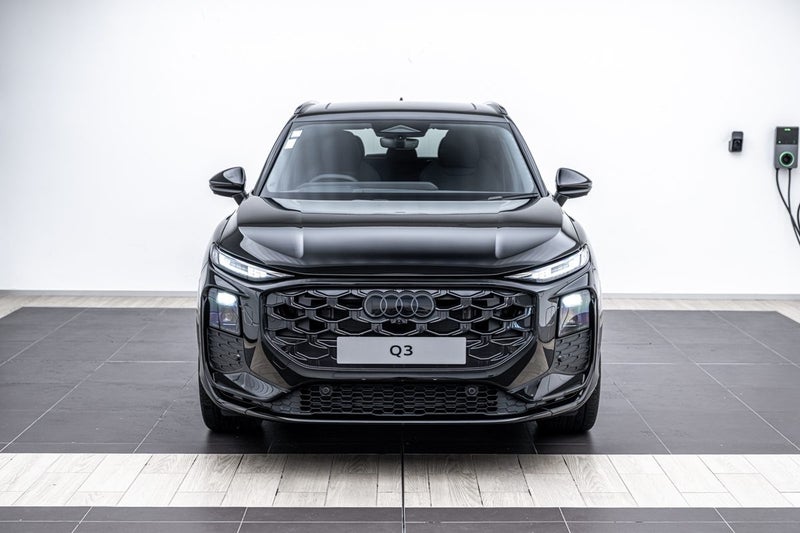 2026 Audi Q3 SUV TFSI quattro 195 kW image 5