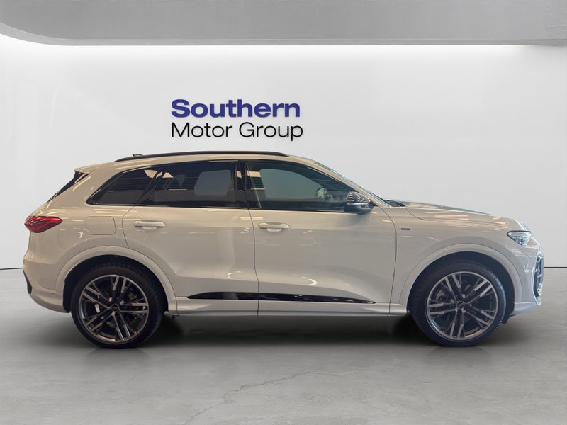 2026 Audi Q5 2.0 TFSI E-HYBRID 220kW PHEV image 5