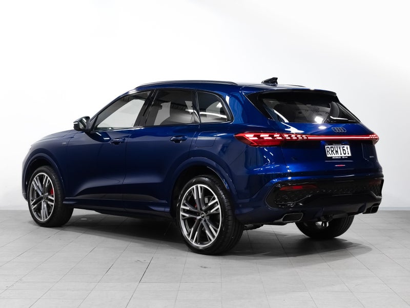 2026 Audi Q5 E-Hybrid 220kW PHEV 4WD image 3