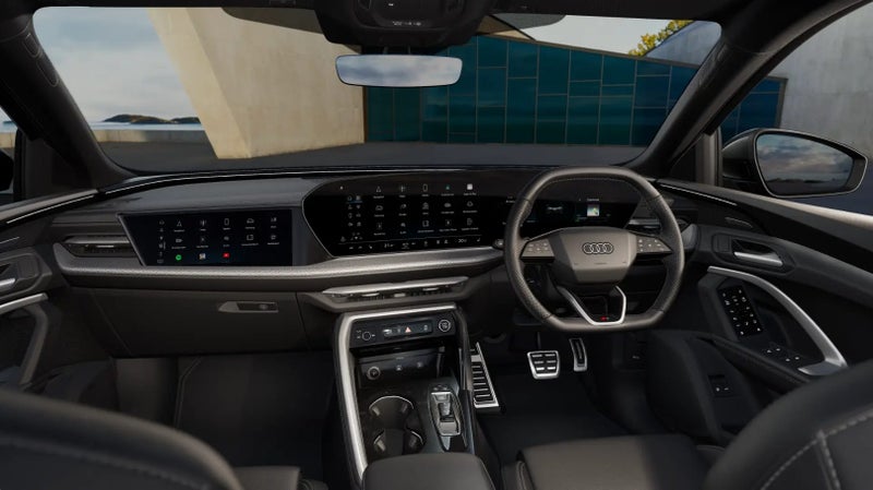 2026 Audi Q5 E-HYBRID S LINE image 4