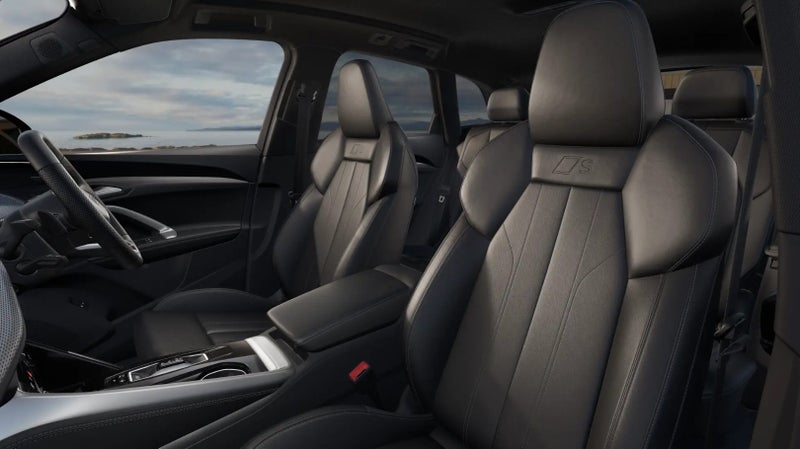 2026 Audi Q5 E-HYBRID S LINE image 5