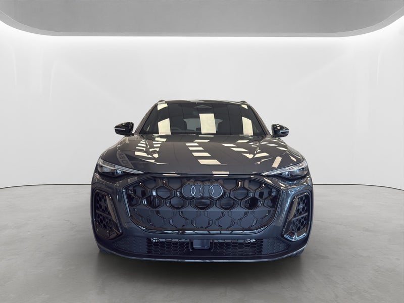 2026 Audi Q5 e-hybrid S line image 2